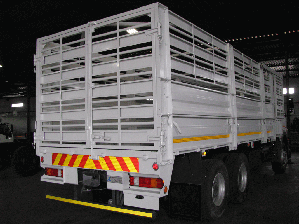 Cattle livestock carrier